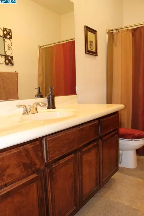 2026 E Levin Ave, Tulare, CA 93274 photo 17