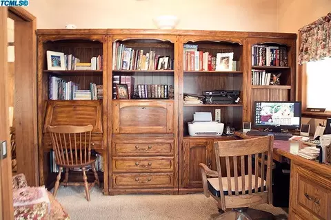 216 E Berkeley Ave, Tulare, CA 93274 photo 7