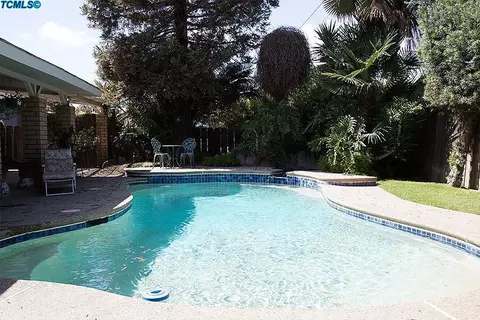216 E Berkeley Ave, Tulare, CA 93274 photo 15