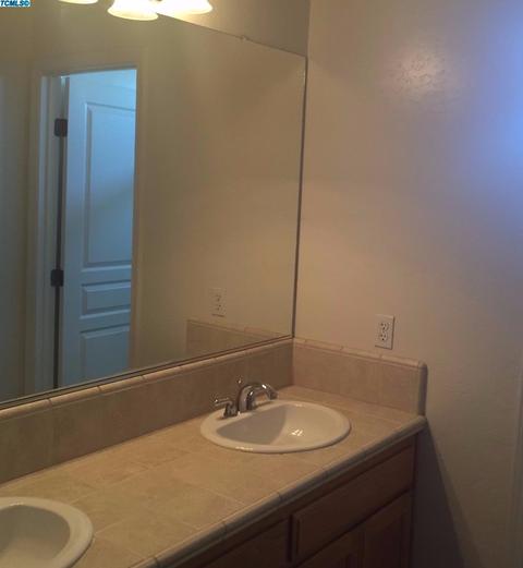 736 E La Vida Ave, Visalia, CA 93292 photo 16