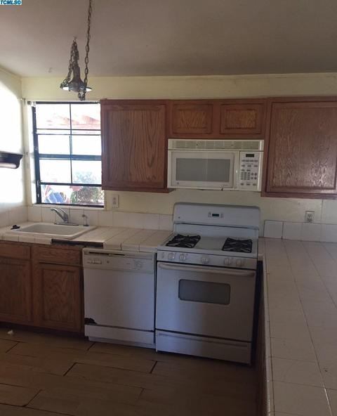 23700 Avenue 62, Ducor, CA 93218 photo 11