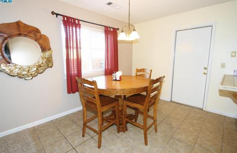 1429 Joyce Pl, Exeter, CA 93221 photo 9
