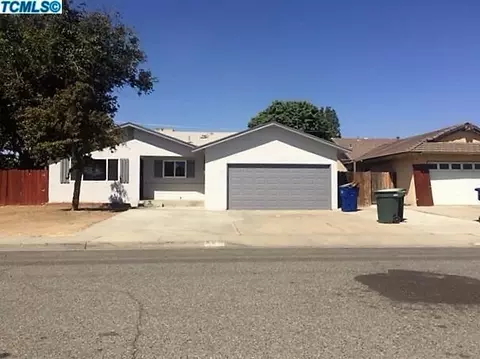 122 W Spring Ln, Lemoore, CA 93245 photo 1