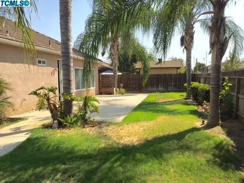 925 W James Ct, Visalia, CA 93277 photo 13