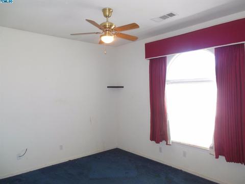 480 Westgate Pl, Lemoore, CA 93245 photo 4