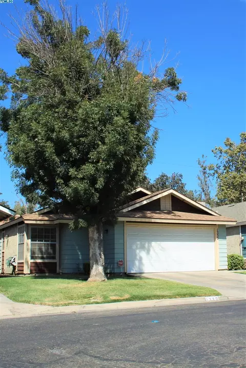 1330 E Sunnyview Ave, Visalia, CA 93292 photo 1