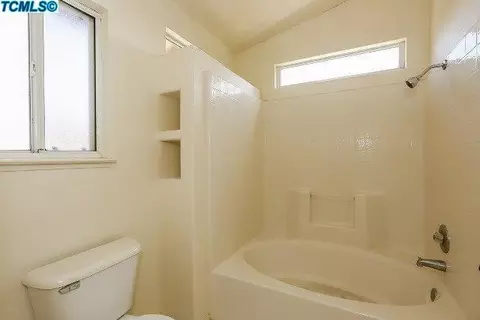 224 Riviera Dr, Lemoore, CA 93245 photo 10