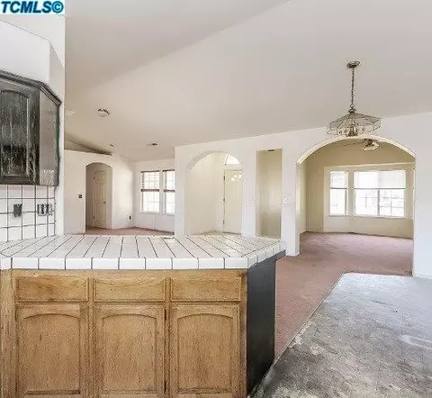 224 Riviera Dr, Lemoore, CA 93245 photo 9