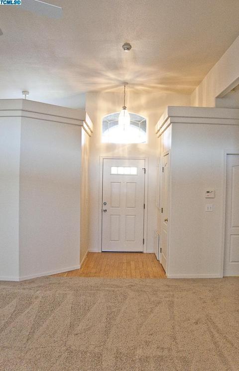 1335 E Parkview Ct, Visalia, CA 93292 photo 16