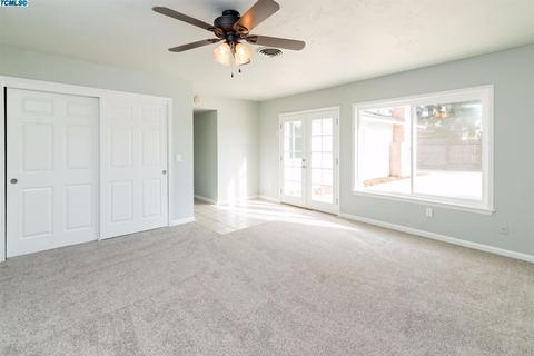 2445 S Hall St, Visalia, CA 93277 photo 11