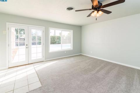 2445 S Hall St, Visalia, CA 93277 photo 12