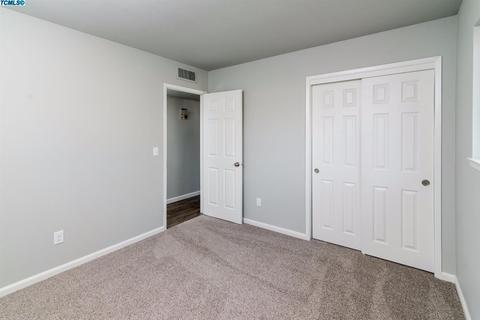 2445 S Hall St, Visalia, CA 93277 photo 15