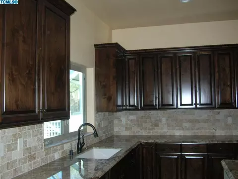 40744 Cherokee Oaks Dr, Three Rivers, CA 93271 photo 19