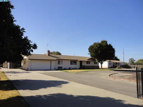 3801 E Noble Ave, Visalia, CA 93292 photo 3