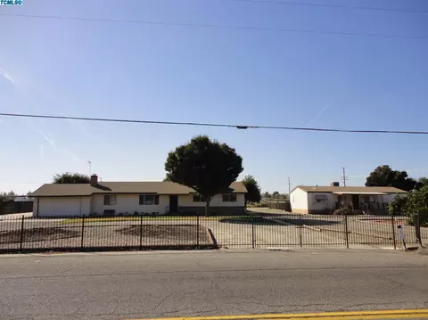 3801 E Noble Ave, Visalia, CA 93292 photo 1