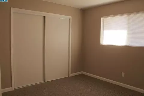 463 E Sandra Ave, Tulare, CA 93274 photo 10