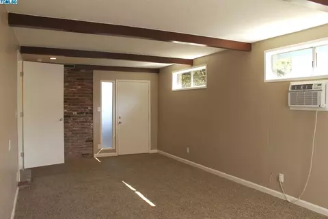463 E Sandra Ave, Tulare, CA 93274 photo 9