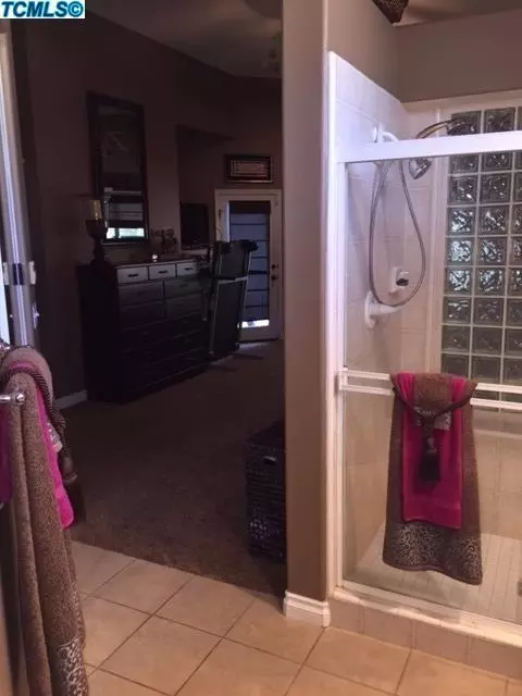 1410 E Parkview Ct, Visalia, CA 93292 photo 32