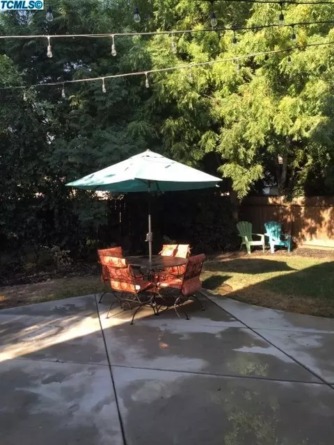 1410 E Parkview Ct, Visalia, CA 93292 photo 36