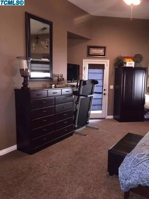 1410 E Parkview Ct, Visalia, CA 93292 photo 26