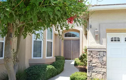 1898 N Filbert Ave, Clovis, CA 93619 photo 2