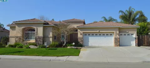 1898 N Filbert Ave, Clovis, CA 93619 photo 1