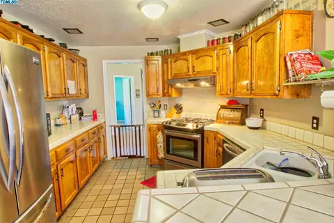 33246 Globe Dr, Springville, CA 93265 photo 9
