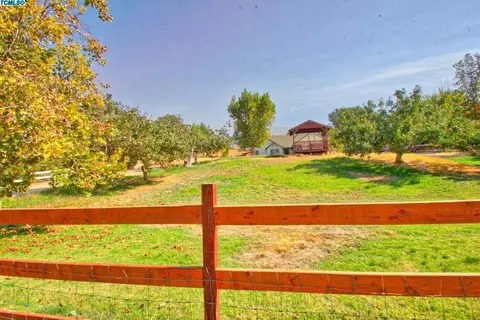 33246 Globe Dr, Springville, CA 93265 photo 31