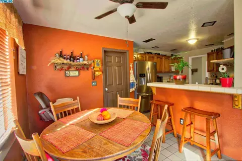 33246 Globe Dr, Springville, CA 93265 photo 7