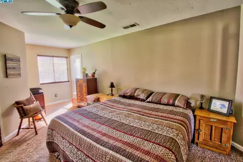 33246 Globe Dr, Springville, CA 93265 photo 15