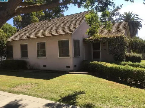 1117 E Sequoia Ave, Tulare, CA 93274 photo 3