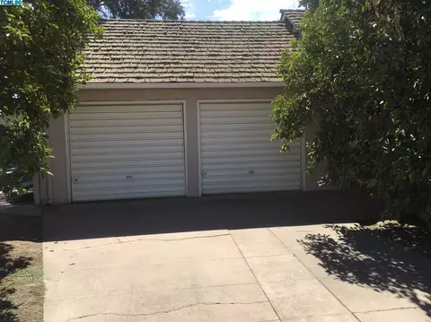 1117 E Sequoia Ave, Tulare, CA 93274 photo 8