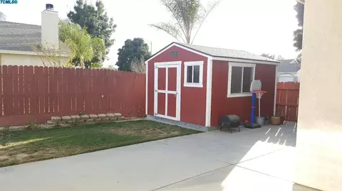 1499 Noble St, Lemoore, CA 93245 photo 38