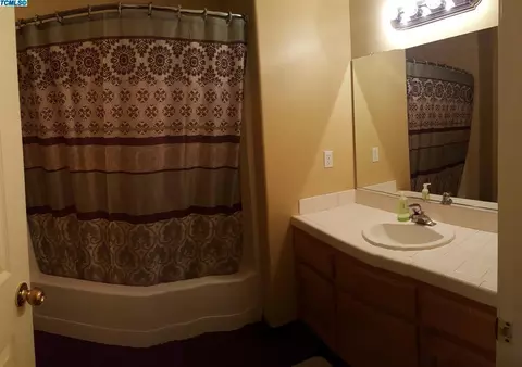 1499 Noble St, Lemoore, CA 93245 photo 20