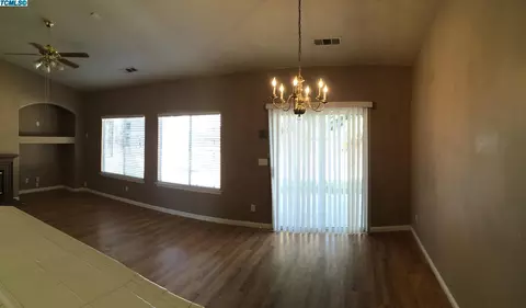 1480 Bay St, Lemoore, CA 93245 photo 5