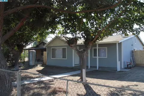 25719 Hypericum St, Visalia, CA 93292 photo 3