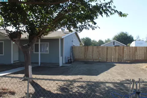 25719 Hypericum St, Visalia, CA 93292 photo 2