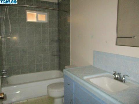 127 E Spruce Ave, Lemoore, CA 93245 photo 13