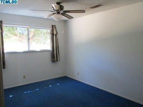 127 E Spruce Ave, Lemoore, CA 93245 photo 15
