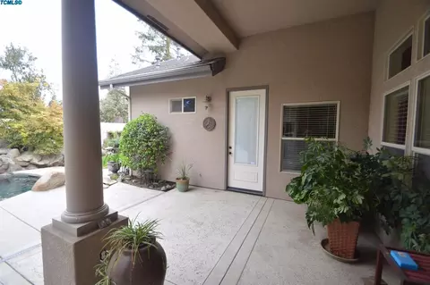 218 E Arlen Ave, Visalia, CA 93277 photo 37