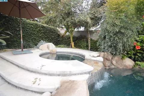 218 E Arlen Ave, Visalia, CA 93277 photo 36