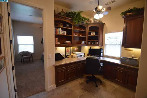 218 E Arlen Ave, Visalia, CA 93277 photo 20