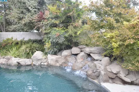218 E Arlen Ave, Visalia, CA 93277 photo 33