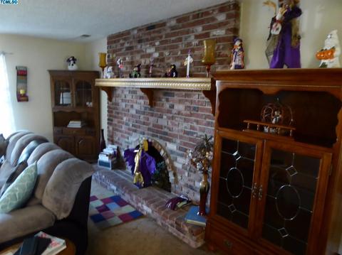 805 E Inyo Ave, Tulare, CA 93274 photo 9