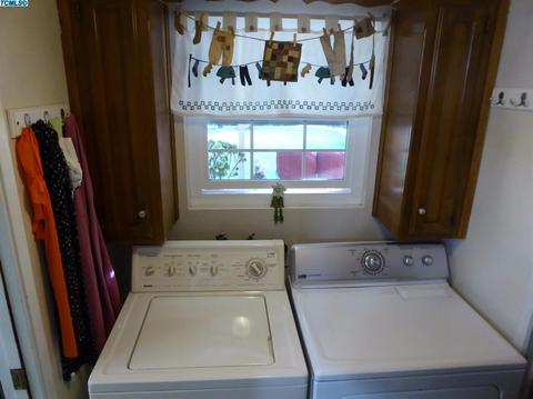 805 E Inyo Ave, Tulare, CA 93274 photo 17