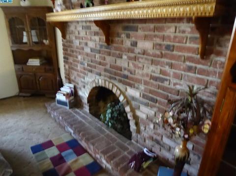 805 E Inyo Ave, Tulare, CA 93274 photo 10