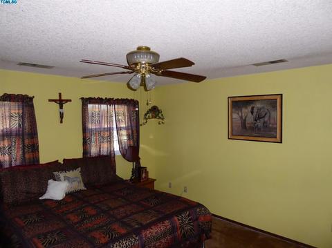 805 E Inyo Ave, Tulare, CA 93274 photo 24