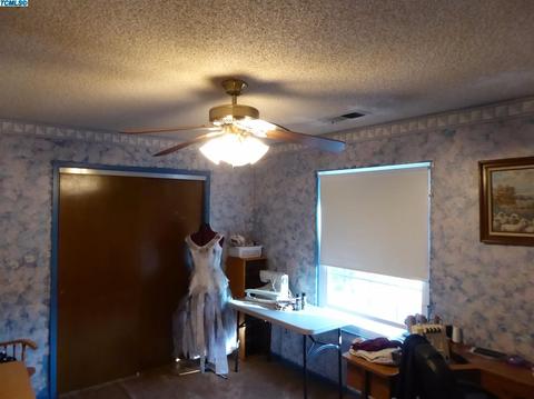 805 E Inyo Ave, Tulare, CA 93274 photo 21