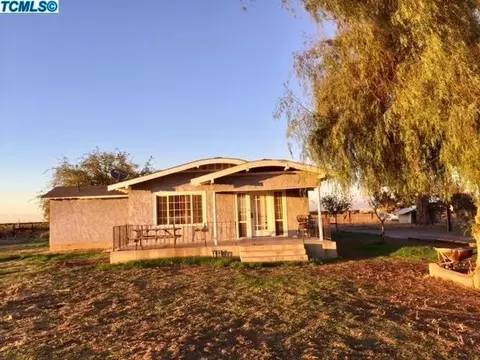 10366 E North Ave, Sanger, CA 93657 photo 1