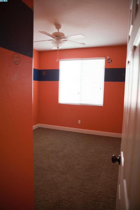 235 Hampton St, Tulare, CA 93274 photo 13